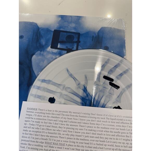 Lorde SIGNED Vinyl LP Virgin Gatefold X-Ray Picture Disc Autographed New #1 - Picture 6 of 6